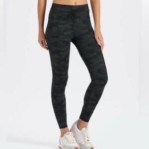 Vuori Camo Leggings